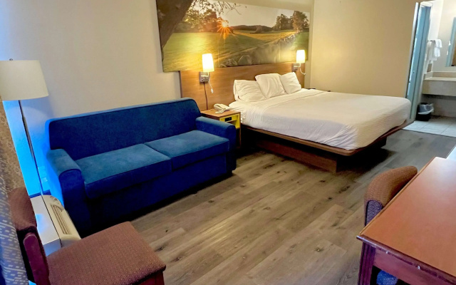 photo 3 of Days Inn by Wyndham Ashland