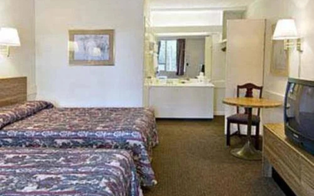 photo 3 of Days Inn Atlanta Northwest