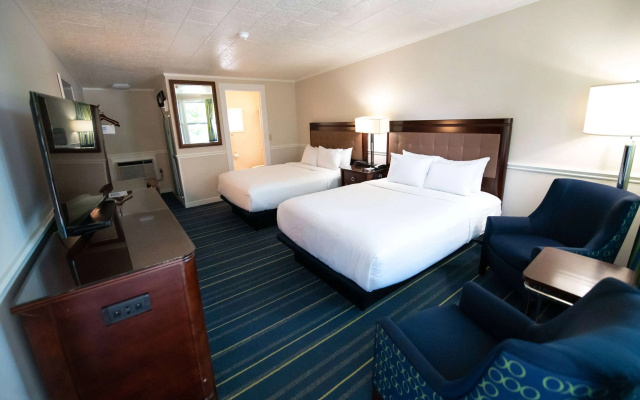 photo 3 of Days Inn Bar Harbor