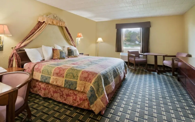 photo 3 of Days Inn Batavia Darien Lake Theme Park
