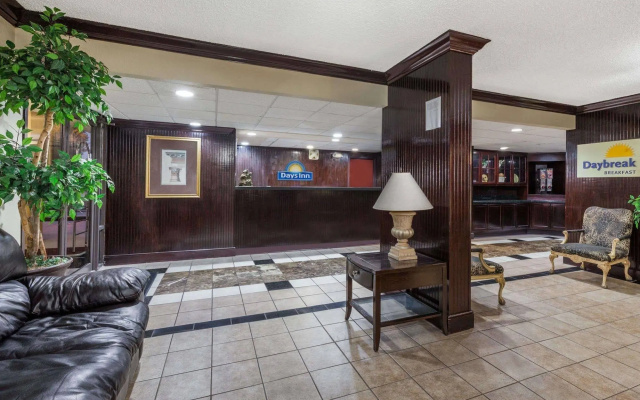 photo 2 of Motel 6 Baton Rouge, LA - East - I-12