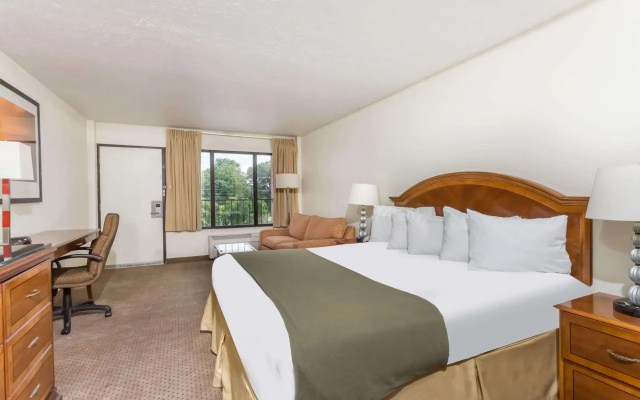 photo 5 of Days Inn by Wyndham Bedford