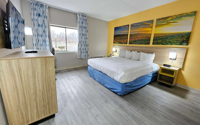 photo 2 of Days Inn by Wyndham Berlin Meriden