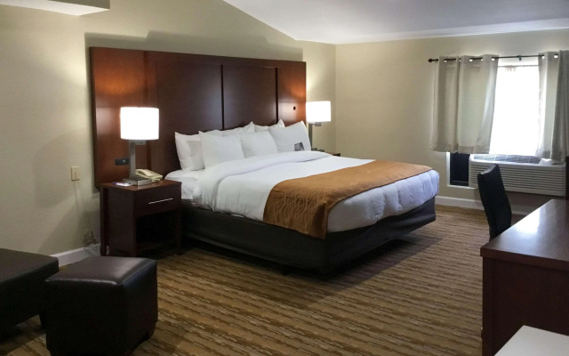 photo 4 of Comfort Inn Asheville East-Blue Ridge Pkwy Access