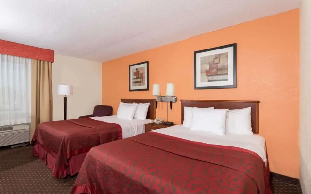 photo 4 of Days Inn Bloomington Normal