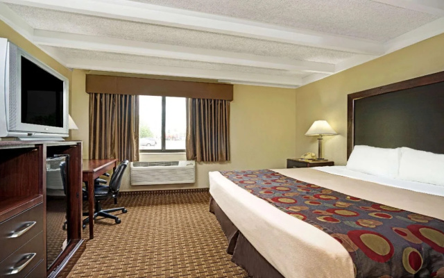 photo 4 of Days Inn Bloomington West