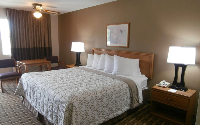 photo 5 of Americas Best Value Inn Blue Ridge