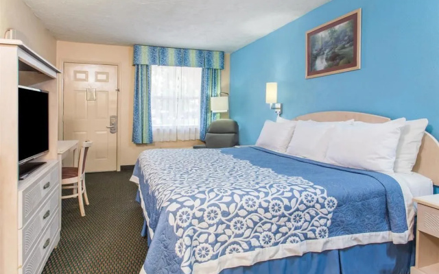 photo 2 of Days Inn Bradenton I-75