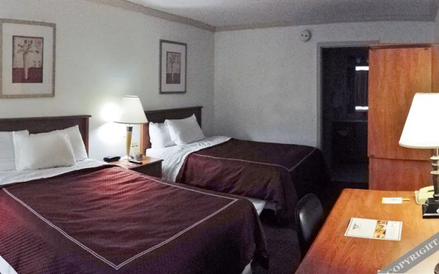 photo 2 of Motel 6 Dayton Oh