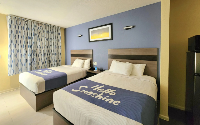 photo 4 of Days Inn by Wyndham Freeport