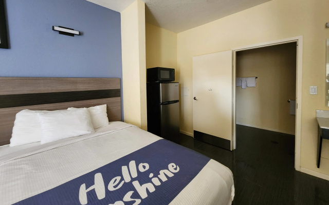 photo 5 of Days Inn by Wyndham Freeport