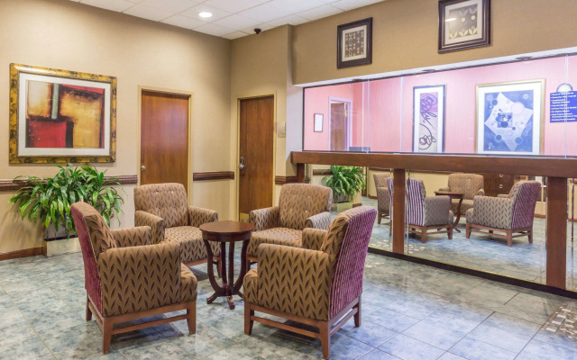 photo 2 of Days Inn by Wyndham Camp Springs/Andrews AFB DC Area