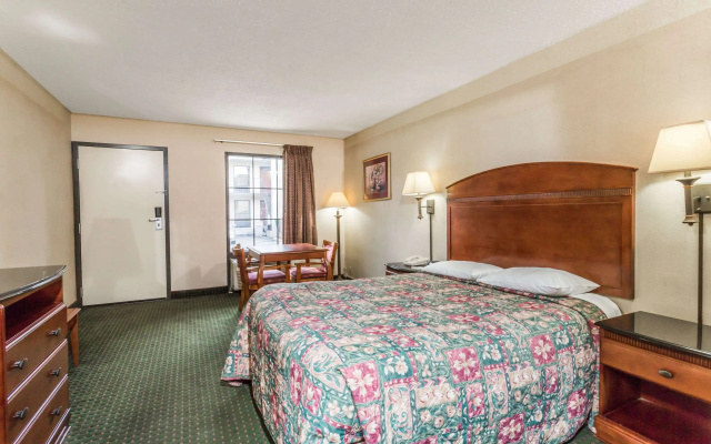 photo 4 of Days Inn by Wyndham Camp Springs/Andrews AFB DC Area