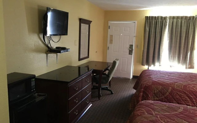 photo 3 of Days Inn Canton
