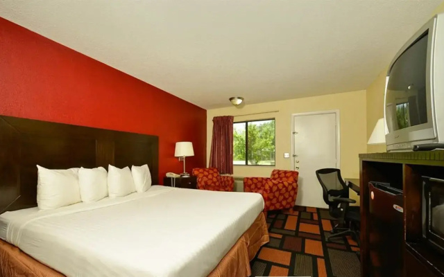 photo 4 of Americas Best Value Inn Canton, NC