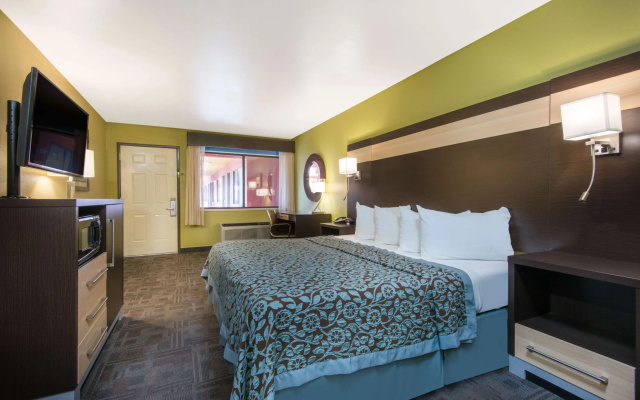 photo 4 of Days Inn by Wyndham Carlsbad