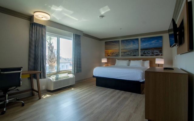 photo 3 of Days Inn By Wyndham Carlsbad