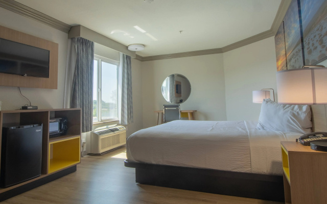 photo 5 of Days Inn By Wyndham Carlsbad