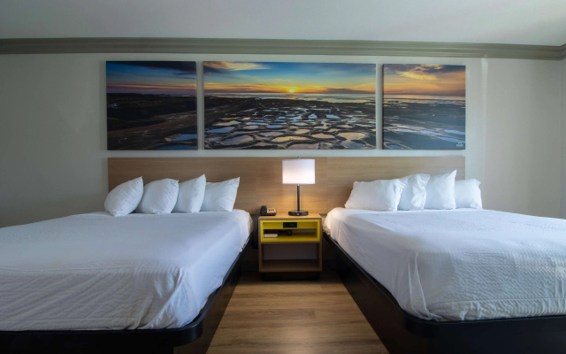 photo 2 of Days Inn by Wyndham Carlsbad