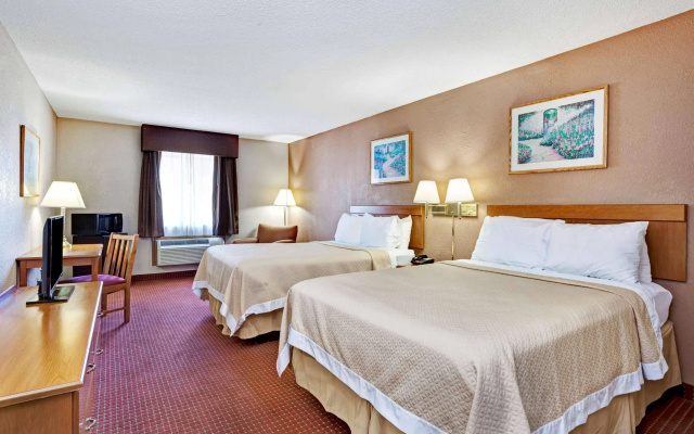 photo 2 of Days Inn Charleston East