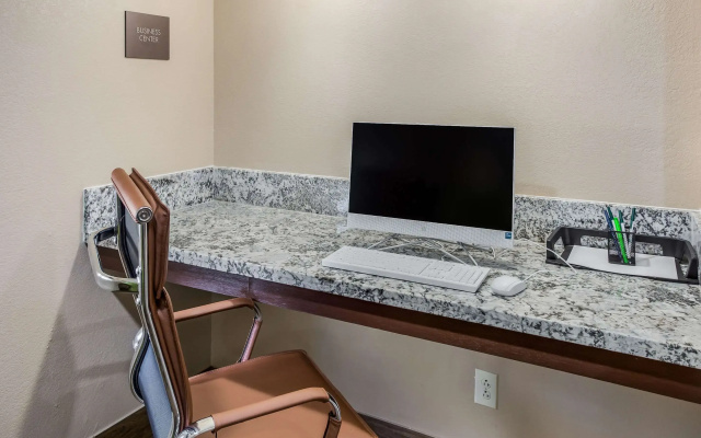 photo 4 of Quality Inn Charleston South