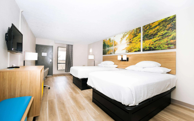 photo 3 of Days Inn by Wyndham Cincinnati East
