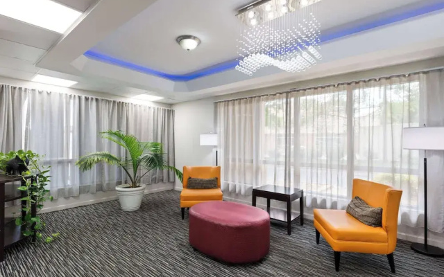 photo 2 of Days Inn Clarksville North