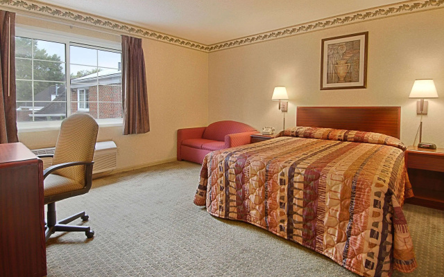 photo 3 of Days Inn by Wyndham Cleveland Lakewood