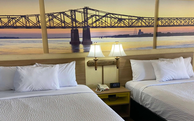 photo 5 of Days Inn by Wyndham Clinton