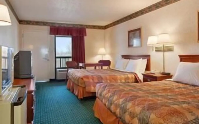 photo 3 of Days Inn Covington