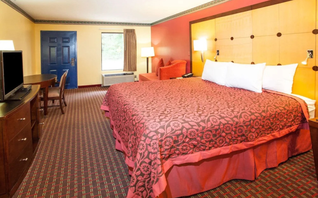 photo 5 of Days Inn by Wyndham Covington