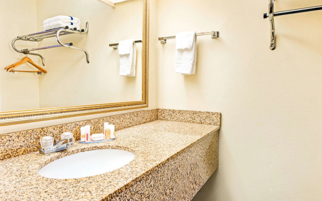 photo 5 of Days Inn by Wyndham Covington