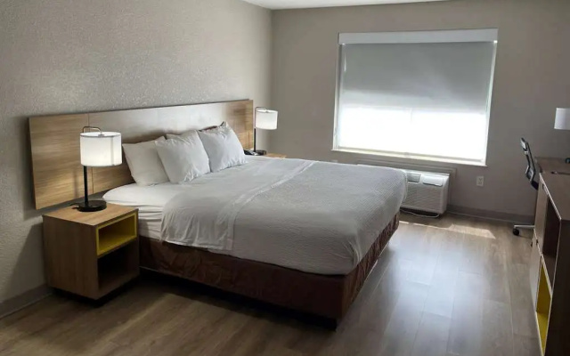 photo 4 of Days Inn Dallas Garland West