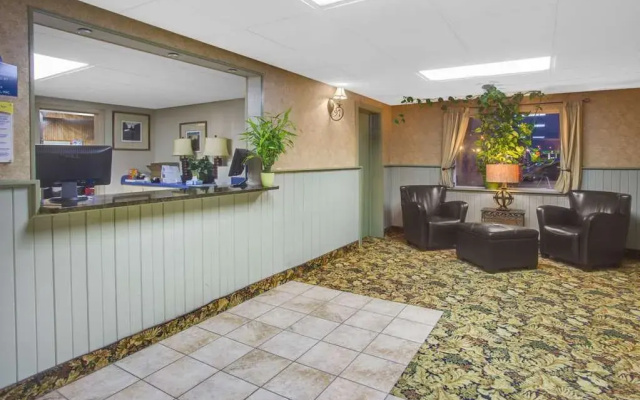 photo 2 of I-80 Inn & Suites