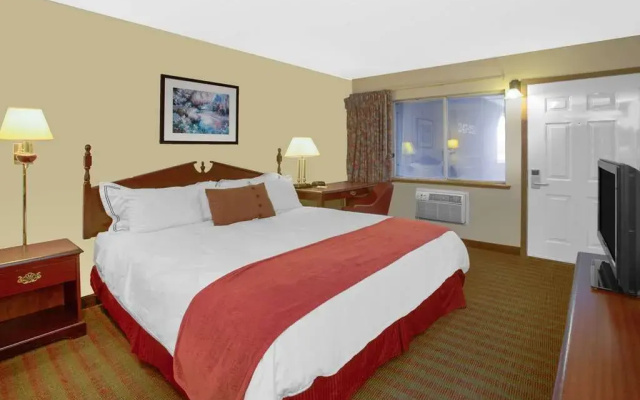 photo 3 of I-80 Inn & Suites