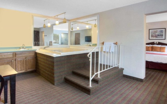 photo 3 of I-80 Inn & Suites
