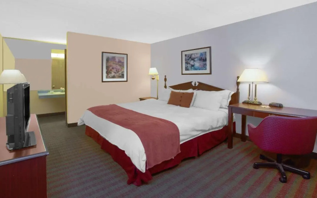 photo 4 of I-80 Inn & Suites