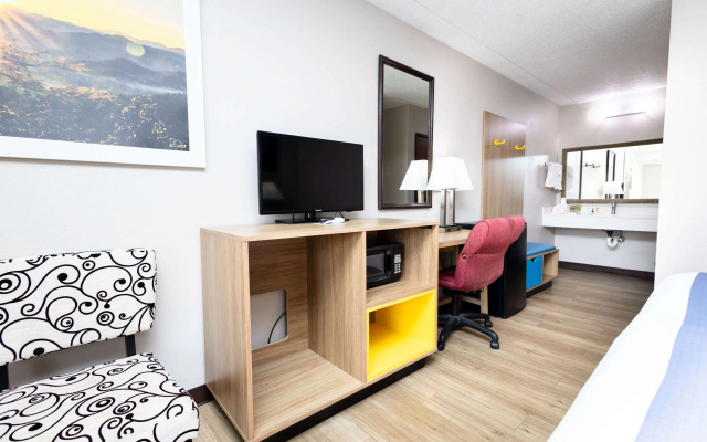 photo 5 of Days Inn by Wyndham Dayton Huber Heights Northeast
