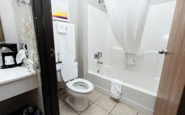 photo 4 of Days Inn Dayton Huber Heights Northeast
