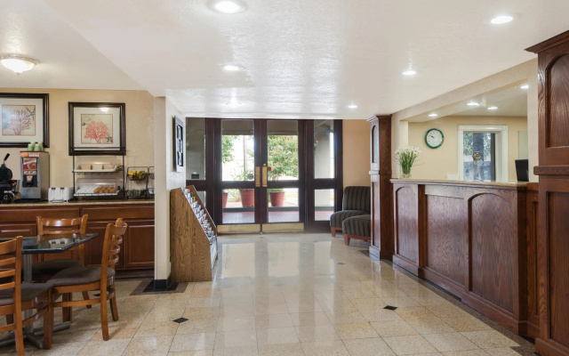 photo 2 of The Inn at Market Square