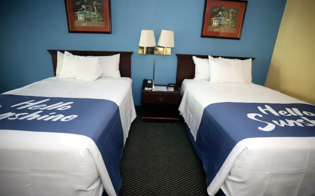 photo 3 of Days Inn East Stroudsburg