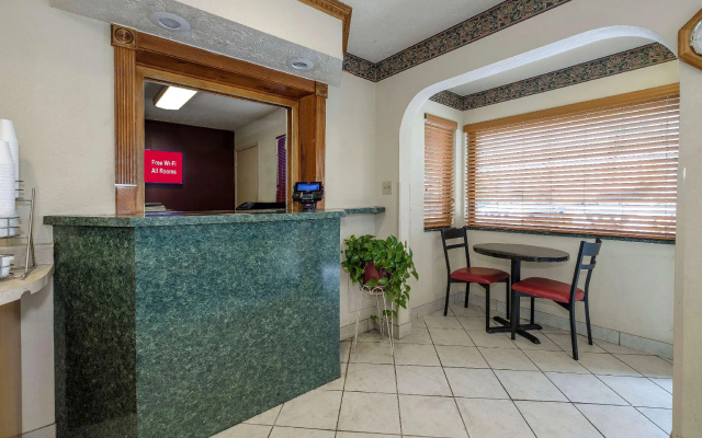 photo 2 of Red Roof Inn Edgewood