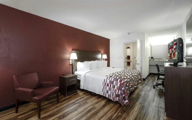 photo 3 of Red Roof Inn Edgewood