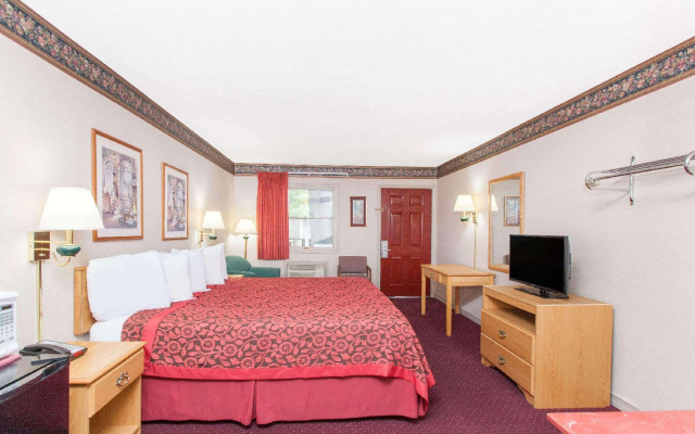 photo 5 of Days Inn by Wyndham Eureka Springs