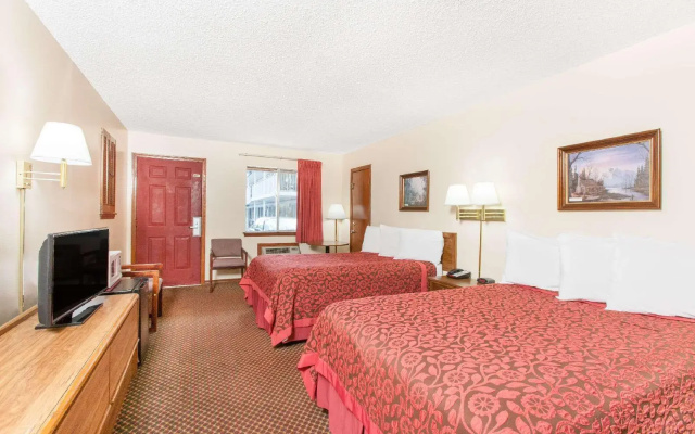 photo 5 of Days Inn by Wyndham Eureka Springs