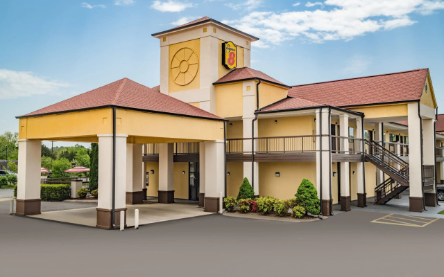 photo 3 of Days Inn Fairfield