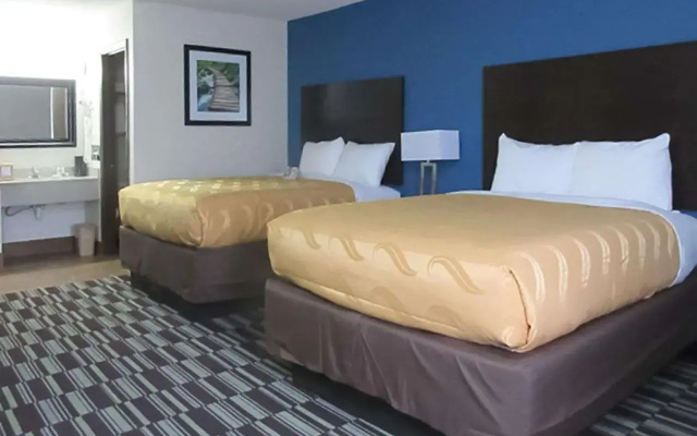 photo 3 of Days Inn Farmington