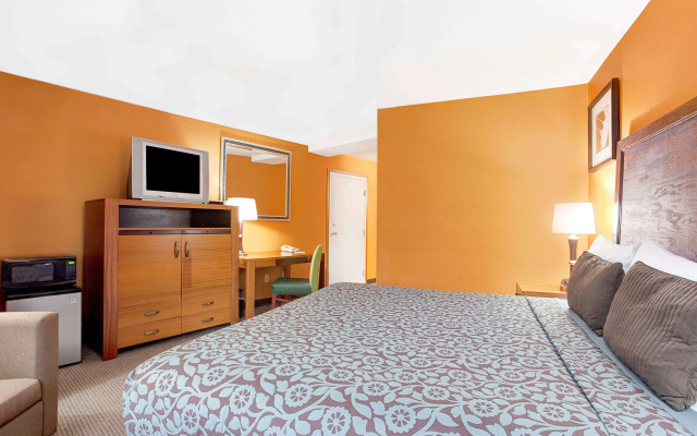 photo 5 of Days Inn by Wyndham Federal Way