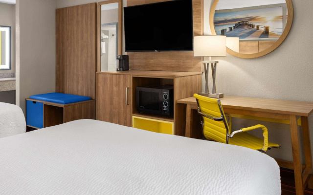 photo 3 of Days Inn by Wyndham Forsyth