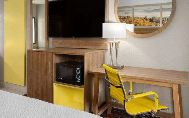 photo 5 of Days Inn by Wyndham Forsyth